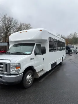 Picture of 2019 Ford E-450 Starcraft 22P ADA