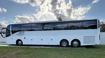 2010 Volvo 9700 54P Coach