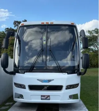 2010 Volvo 9700 54P Coach