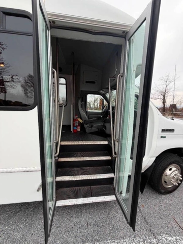 Picture of 2012 Ford E-Series E-350 SD ADA