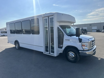 Picture of 2018 Ford Worldtrans E450 Shuttle Bus
