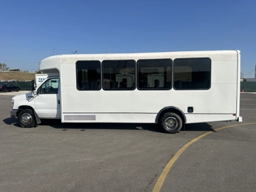 Picture of 2018 Ford Worldtrans E450 Shuttle Bus
