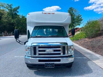 Picture of 2016 Ford E-Series E-450 SD Shuttle Bus