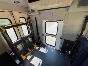 Picture of 2016 Ford E-Series E-450 SD Shuttle Bus