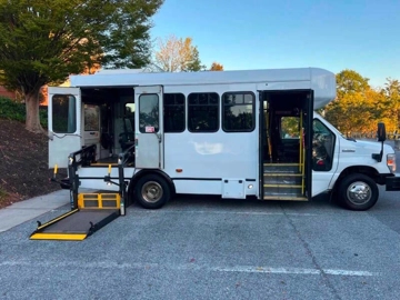 Picture of 2018 Ford E-Series E-350 SD ADA Shuttle Bus
