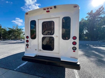Picture of 2019 Ford E-Series E-450 SD ADA Shuttle Bus