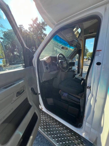 Picture of 2019 Ford E-Series E-450 SD ADA Shuttle Bus