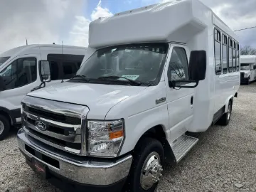 2026 Ford E450 Diamond Coach 12P ADA