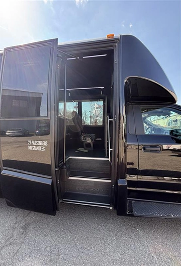 Picture of 2023 Ford F600 Shuttle Bus