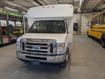 2018 FORD E-450 Non-CDL ADA