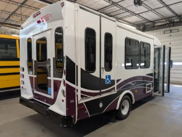2018 FORD E-450 Non-CDL ADA