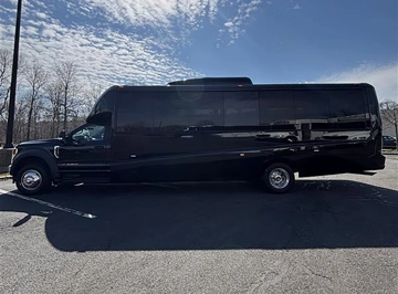 Picture of 2023 Ford F600 Executive Shuttle Bus