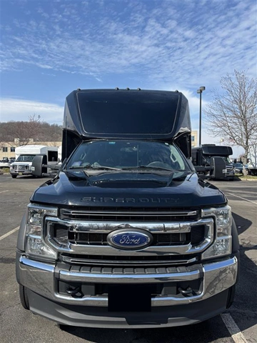 Picture of 2023 Ford F600 Executive Shuttle Bus