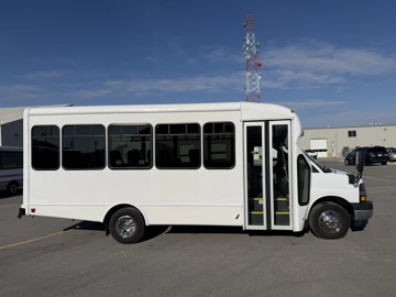 Picture of 2023 Chevrolet Express 4500 Starcraft Shuttle Bus