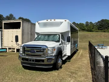 Picture of 2012 Ford F-550 Shuttle Bus