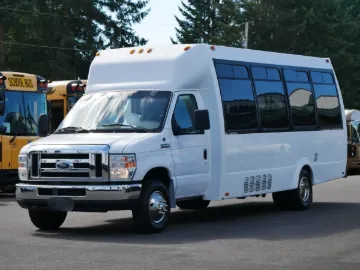 Picture of 2008 Ford E450 Federal ADA Shuttle Bus