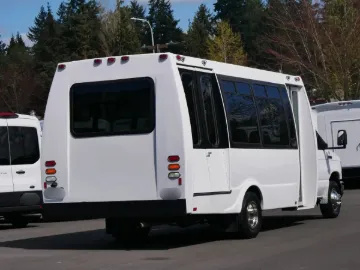 Picture of 2008 Ford E450 Federal ADA Shuttle Bus