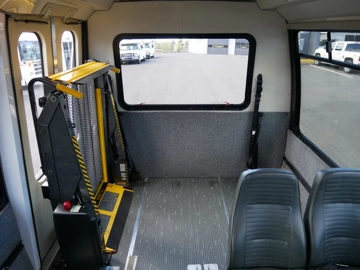 Picture of 2008 Ford E450 Federal ADA Shuttle Bus