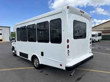 Picture of 2019 Ford Startrans E350 ADA Shuttle Bus