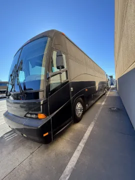 2012 MCI J4500 50P