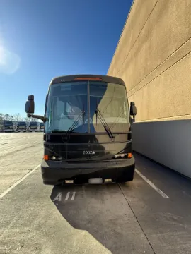 2012 MCI J4500 50P