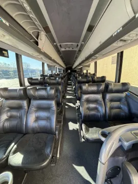 2012 MCI J4500 50P