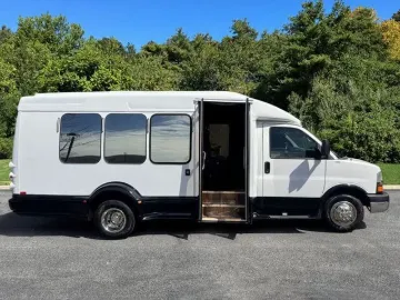 2013 Chevrolet Express 3500 TurtleTop