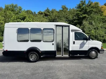2013 Chevrolet Express 3500 TurtleTop