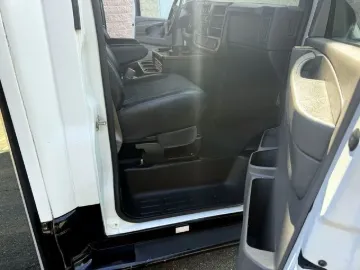 2013 Chevrolet Express 3500 TurtleTop