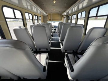 Picture of 2004 Ford Diamond Shuttle Bus