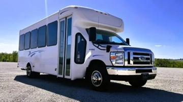 Picture of 2016 Ford Starcraft Shuttle Bus
