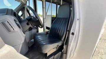 Picture of 2016 Ford Starcraft Shuttle Bus