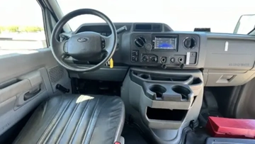 Picture of 2016 Ford Starcraft Shuttle Bus