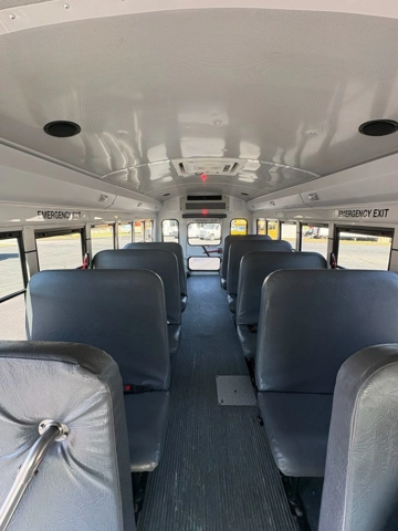 Picture of 2014 Chevrolet Starcraft Shuttle Bus