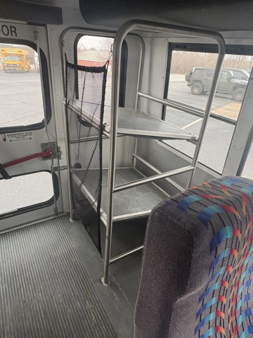 Picture of 2016 Chevrolet Starcraft Shuttle Bus