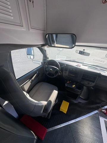 Picture of 2016 Chevrolet Starcraft Shuttle Bus