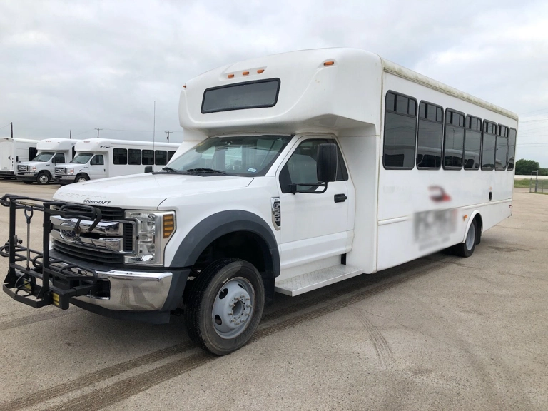 Picture of 2018 Starcraft F550 XL Shuttle Bus