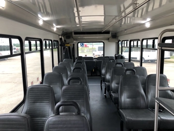 Picture of 2018 Starcraft F550 XL Shuttle Bus