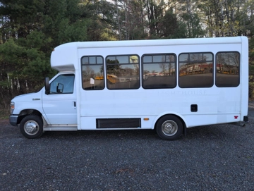 Picture of 2018 Ford Starcraft ADA Shuttle Bus