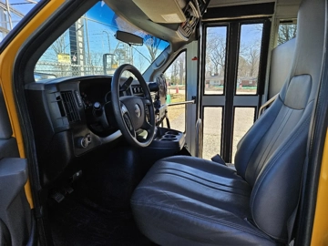 Picture of 2013 Gmc Savana 4500 School Bus