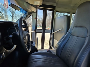 Picture of 2013 Gmc Savana 4500 School Bus