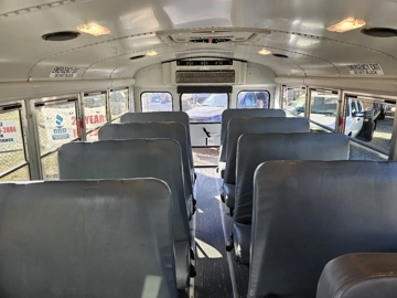 Picture of 2013 Gmc Savana 4500 School Bus