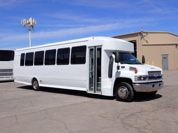 Picture of 2007 Starcraft Allstar XLT Shuttle Bus