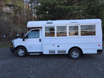 Picture of 2019 Chevrolet Thomas Shuttle Bus