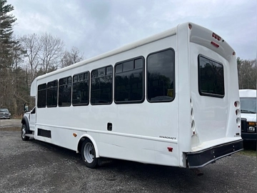 Picture of 2019 Ford F-550 Super Duty Shuttle Bus