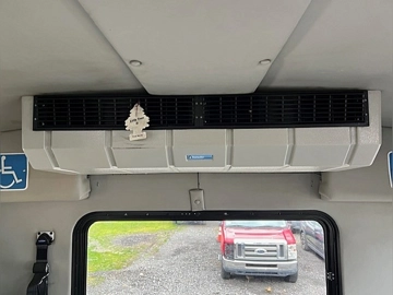 Picture of 2019 Ford F-550 Super Duty Shuttle Bus