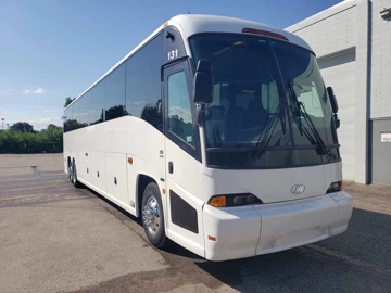 Picture of 2003 MCI J4500 Coach Bus