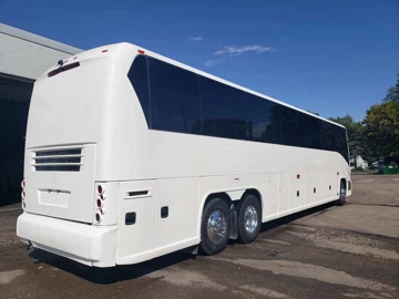 Picture of 2003 MCI J4500 Coach Bus