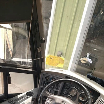 Picture of 2010 MCI J4500 Coach Bus