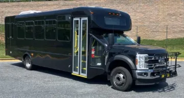 Picture of 2025 Ford F550 Starcraft Allstar XL ADA Shuttle Bus